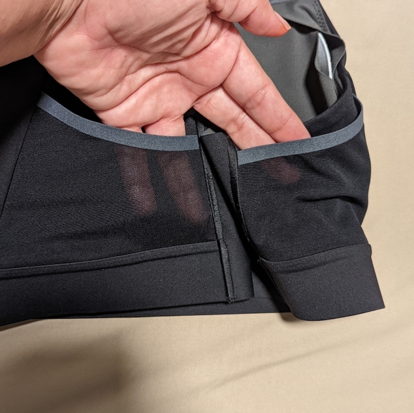 Brooks Drive 3 Pocket Run Bra Sz 38DD/E - Picture 5 of 12